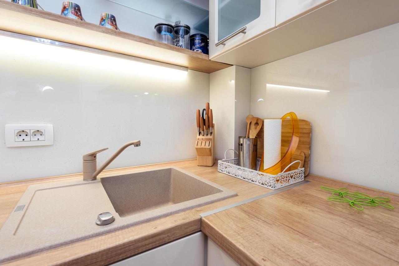 Apartment Jadranka With Sea View In Rogotin Екстер'єр фото